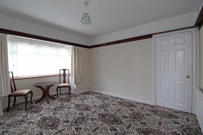 Sitting Room..jpg