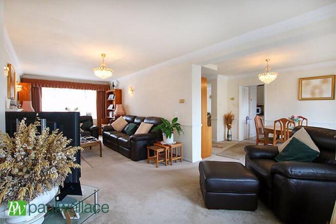 Second Reception Area to Dining Area