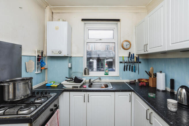 2 bed Terraced for sale Image 5