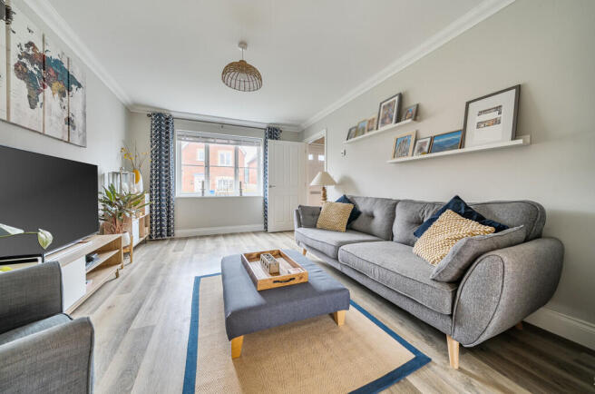 1406364-6-6981eaa...