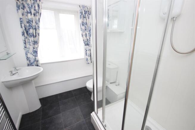 Shower room.JPG