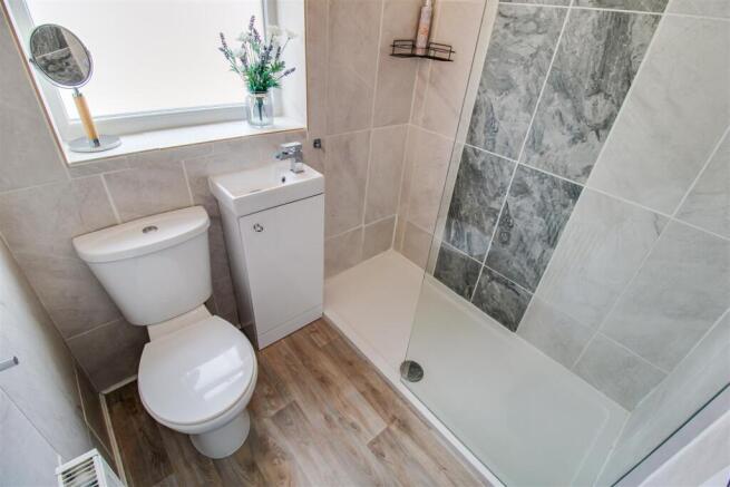2 bed Semi-Detached Bungalow for sale Image 7