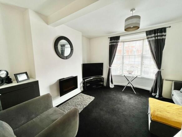 1 bed Flat to rent Image 4