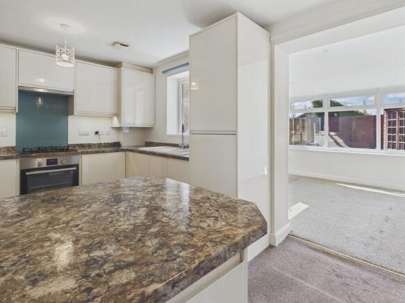 CAM04726G0-PR0052...