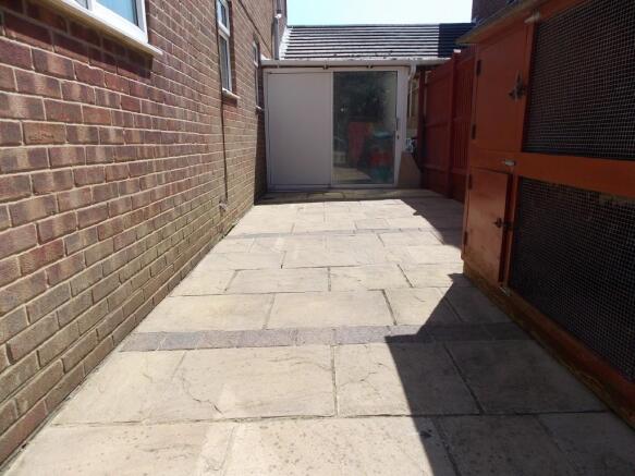 Side patio