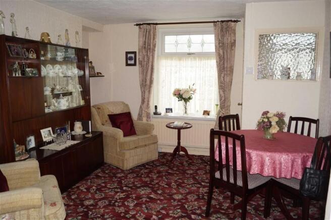 Front Sitting Room