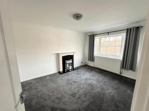 WhatsApp Image 2026-03-05 at 18.40.18-7.jpeg