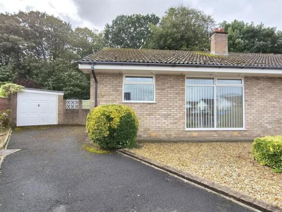 Longwood Close