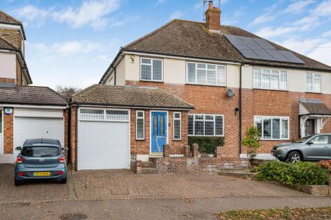 The Gardens, Brookmans Park, AL9