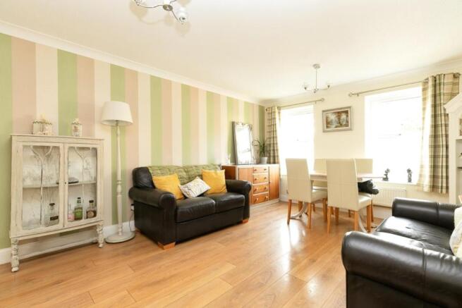 Lounge / Dining Room