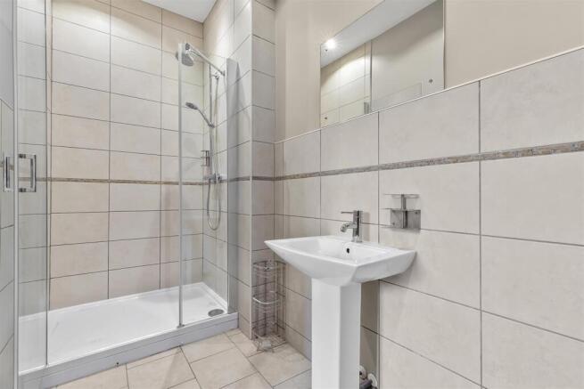 1 bed Apartment for sale Image 10