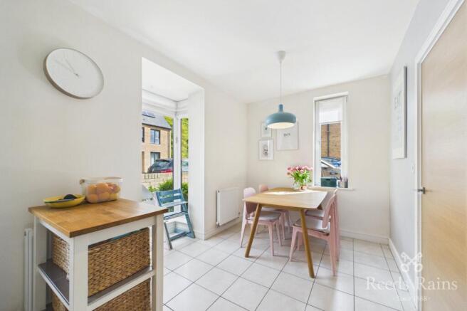 2 bed Semi-Detached for sale Image 7