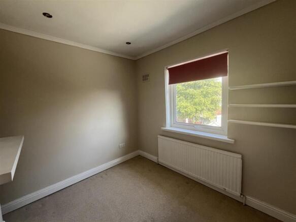 3 bed Semi-Detached for sale Image 10