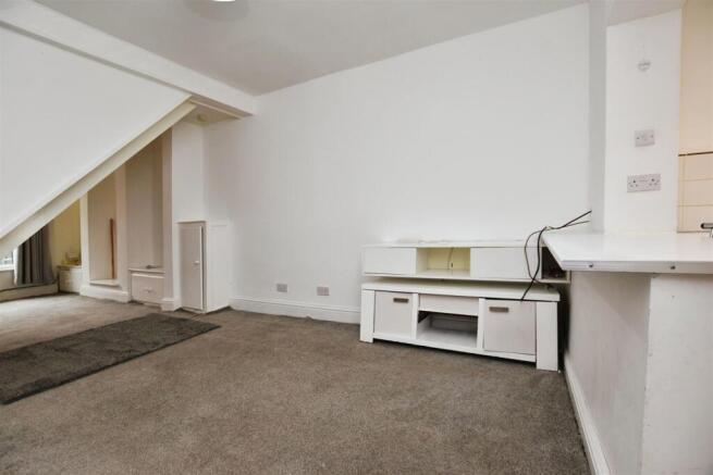 2 bed Terraced for sale Image 7