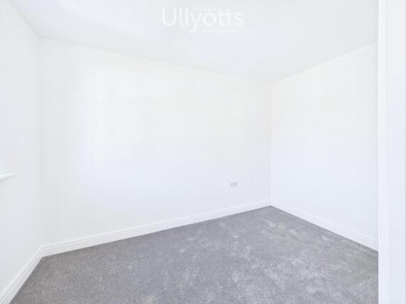 3 bed Semi-Detached for sale Image 8
