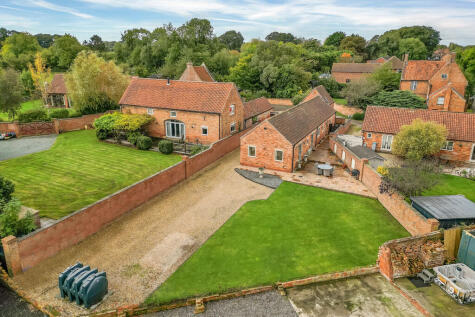 Old Manor Court, Coddington, Newark, Nottinghamshire, NG24 2TW