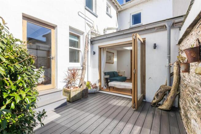 Rear deck