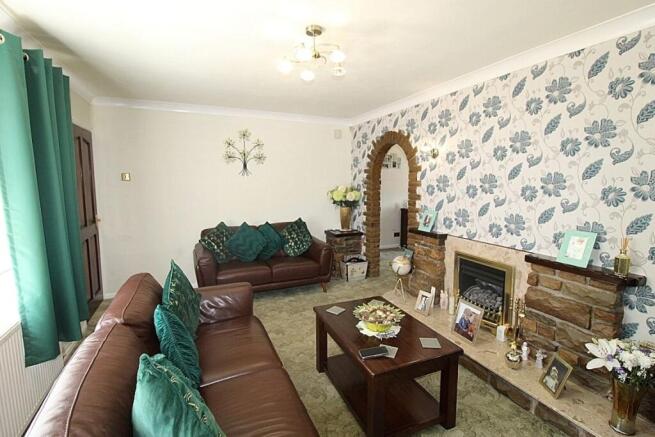 3 bed Semi-Detached for sale Image 4