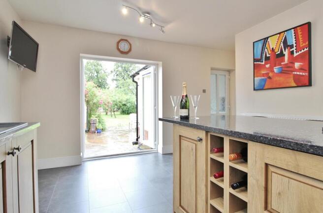 Kitchen Pic 3