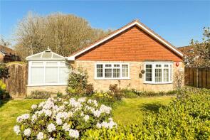 1, Turners Farm Crescent, Lymington SO41 0GZ