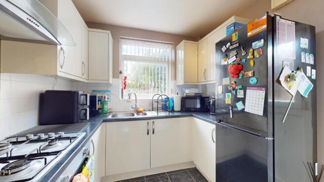 3 bed Semi-Detached for sale Image 4