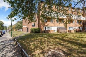 4, Brentford House, Haggard Road, Twickenham TW1 3AH