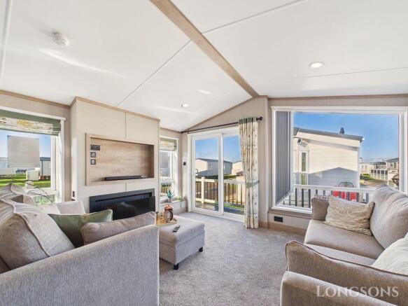 Cam02173g0 Pr0333 Still009