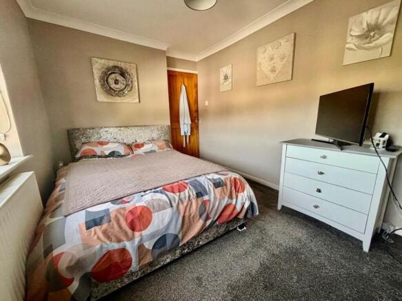 3 bed Semi-Detached for sale Image 11
