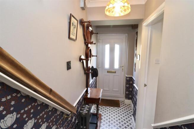 3 bed Semi-Detached for sale Image 6