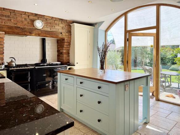 4 bed Barn Conversion for sale Image 4