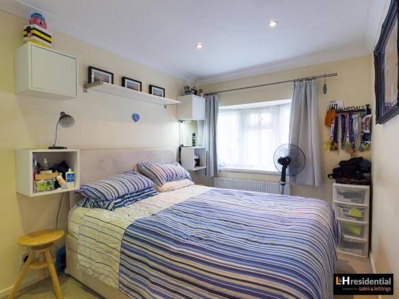 Photo 10