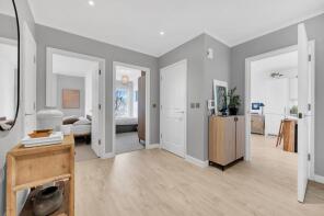 5, Hamlet Court, Hamlet Close, Catford, London SE6 4BF