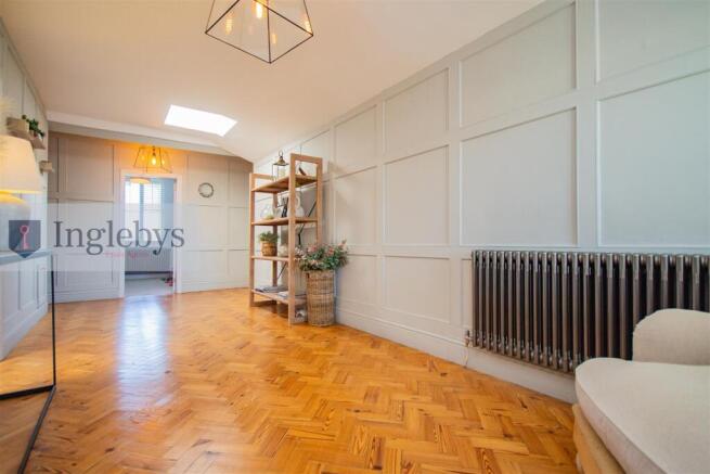3 bed Apartment for sale Image 10