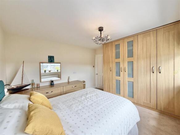 Bedroom  2.jpeg