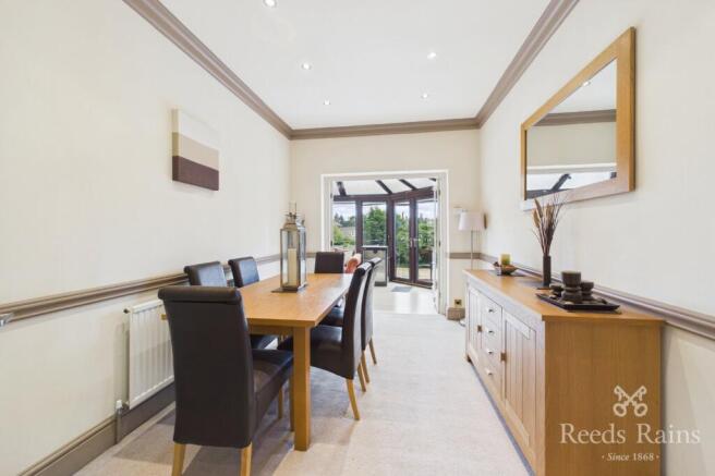 4 bed Detached for sale Image 4