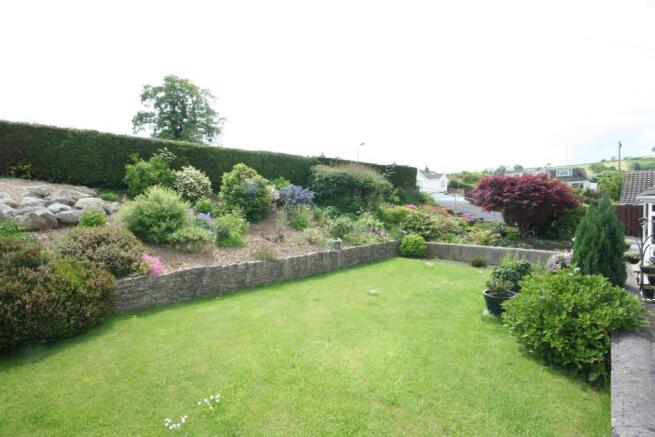Front garden (Main)