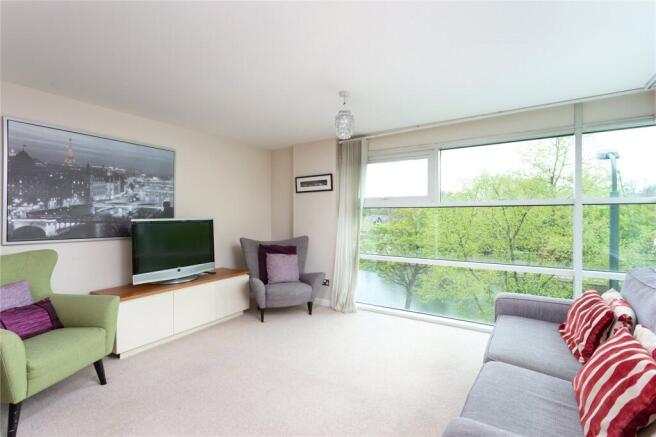 2 bed Apartment for sale Image 6