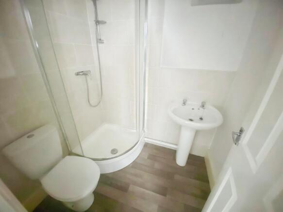 3 bed Terraced for sale Image 11