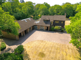 Stowe Cottage, Fleet Hill, Wokingham RG40 4LJ