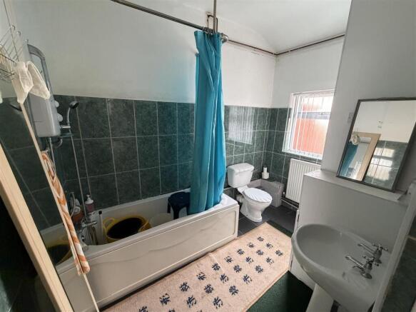 Bathroom Downstairs