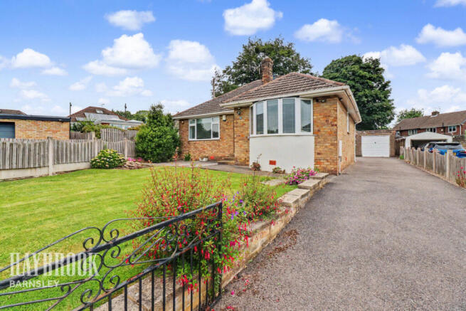 2 bed Detached Bungalow for sale Image 11