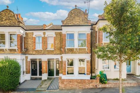 Eastcombe Avenue, Charlton