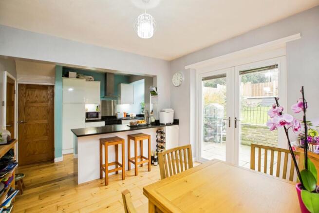 3 bed Semi-Detached for sale Image 5