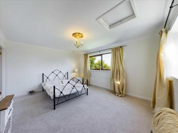 Main Bedroom En