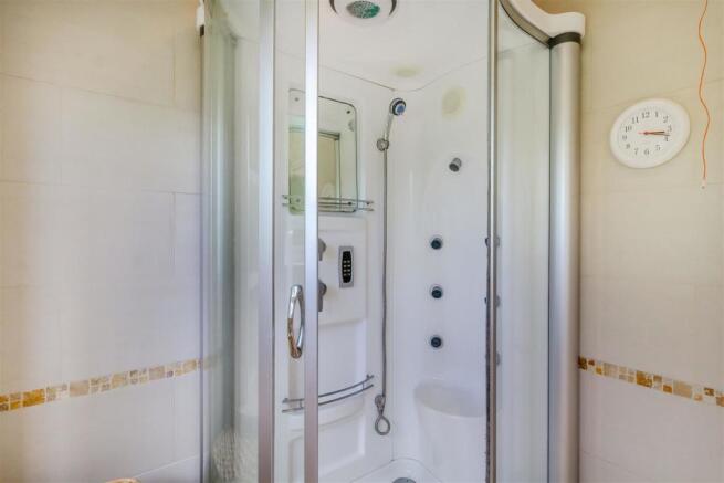8515056-interior08.jpg