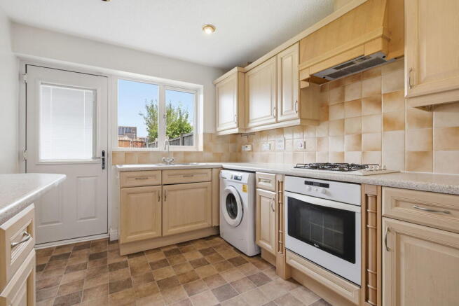 3 bed Town House for sale Image 5