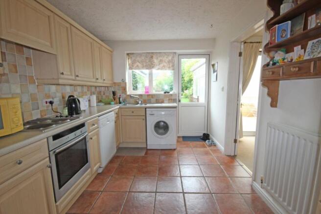 Kitchen..JPG