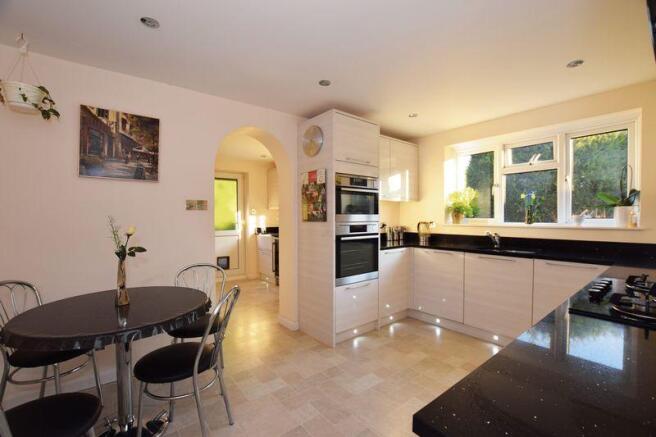 Kitchen/Breakf...