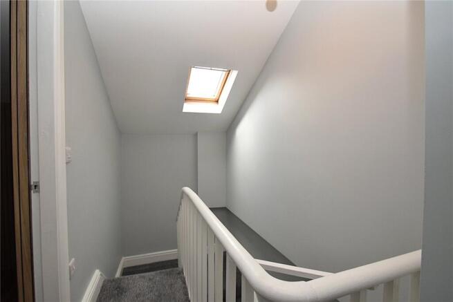 1 bed Apartment to rent Image 11
