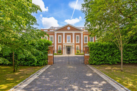 Burwood Park, Walton on Thames, Surrey, KT12